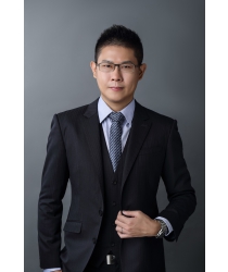 Dr. Yu-Chen Liu ( 劉宇晨 博士 )